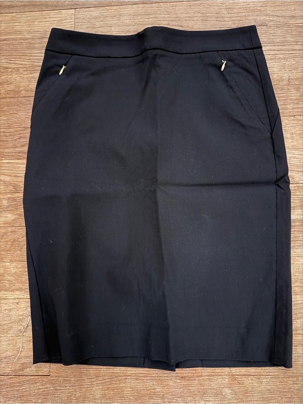 The Limited Women's Black Knee Length Pencil Skirt - Size 2
b9